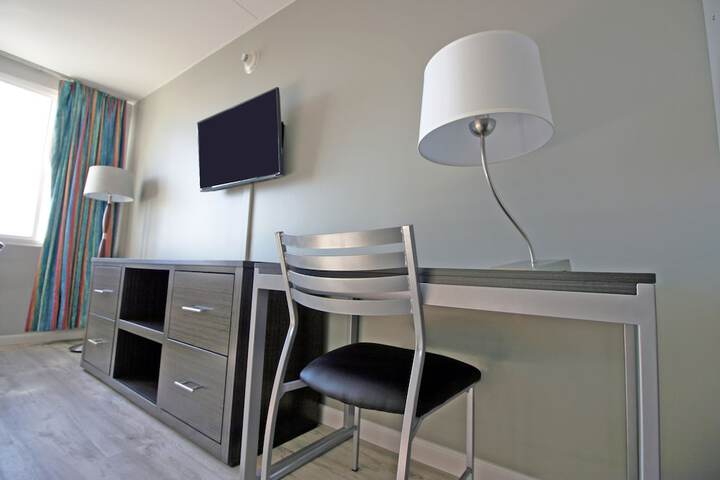 Room 13 of 51