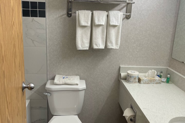 Room 43 of 72