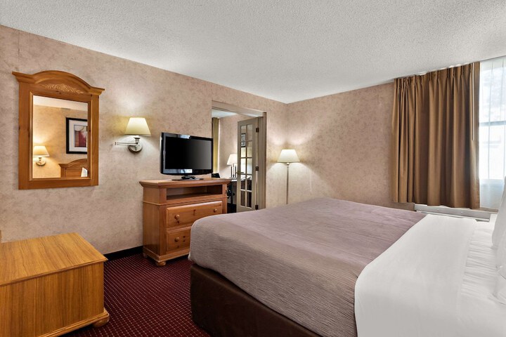Room 38 of 53