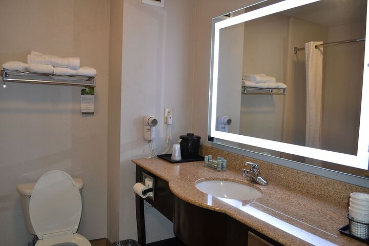 Days Inn by Wyndham Laurel MS