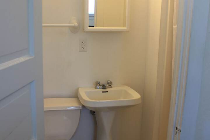 Room 13 of 43