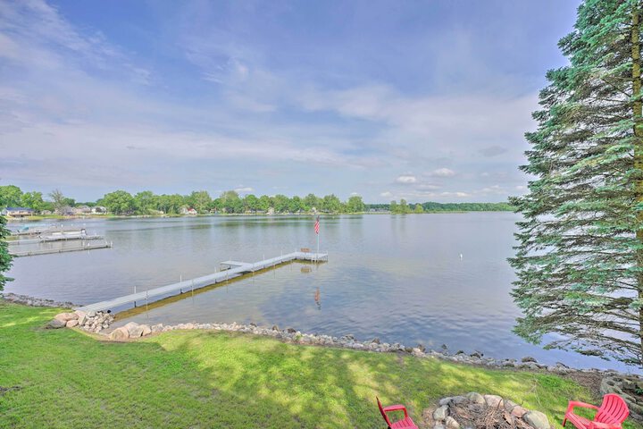 Coldwater Family Retreat w / Boat Dock & Grill!