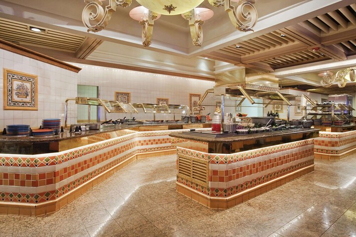 Maverick Hotel and Casino by Red Lion Hotels