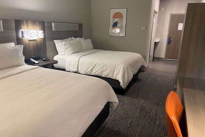 Room 18 of 21