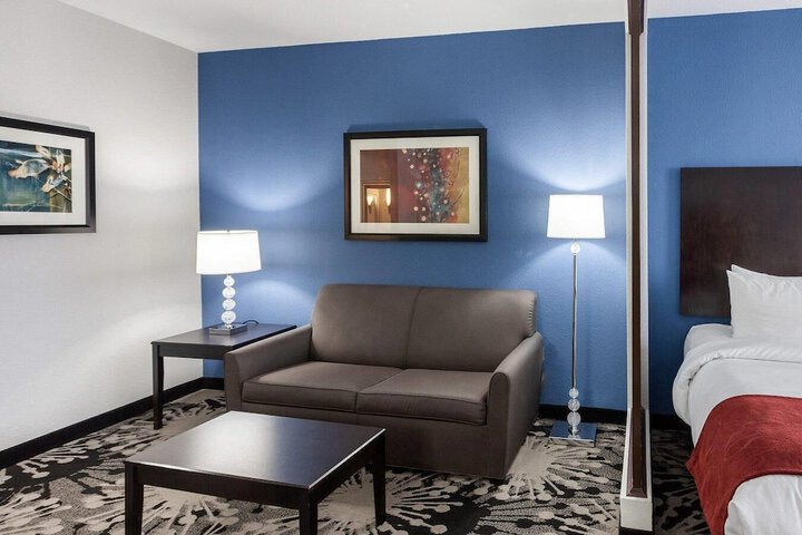 Comfort Suites Greenville