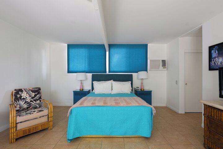 Room 47 of 104