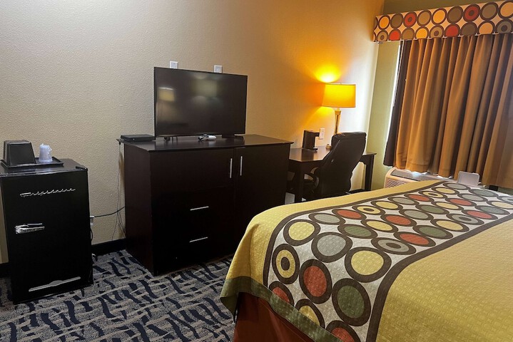 Room 21 of 27