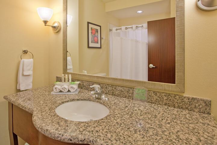 Room 8 of 29