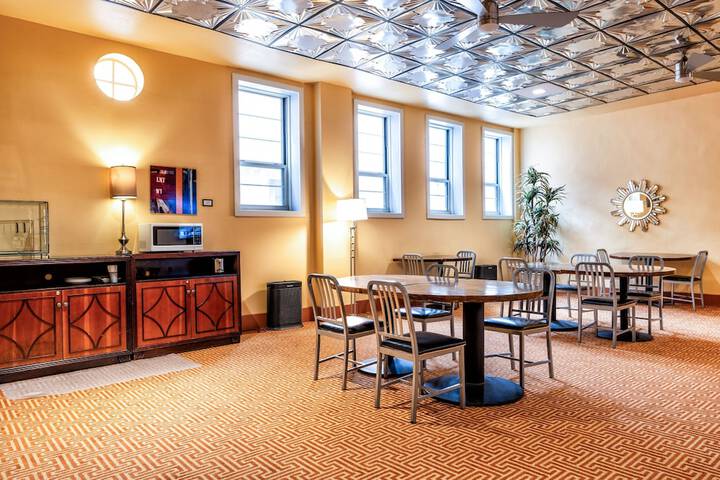Murray Hotel