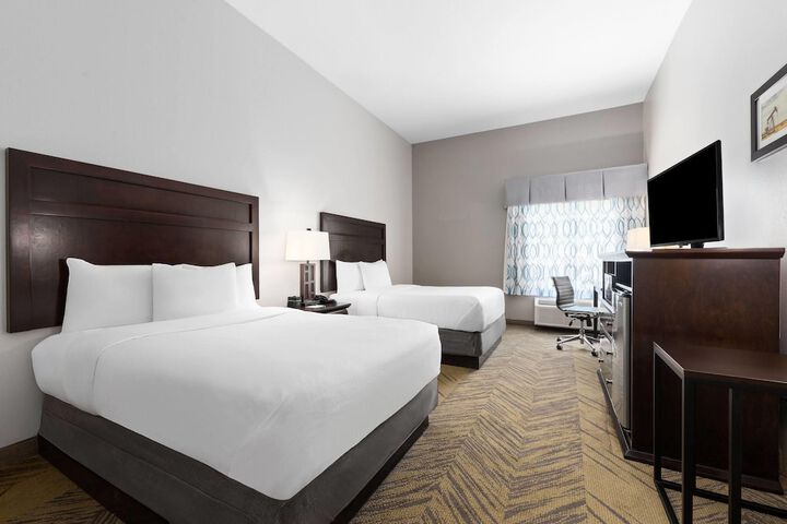 La Quinta Inn & Suites by Wyndham-Brookshire-West Katy