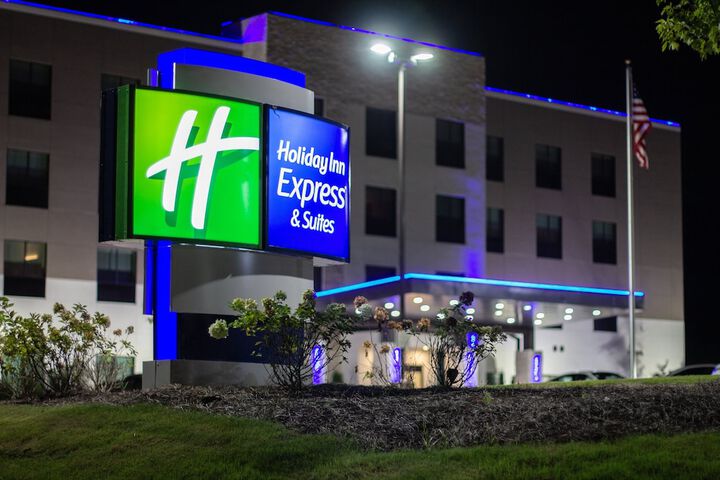 Hotel 4 of 48