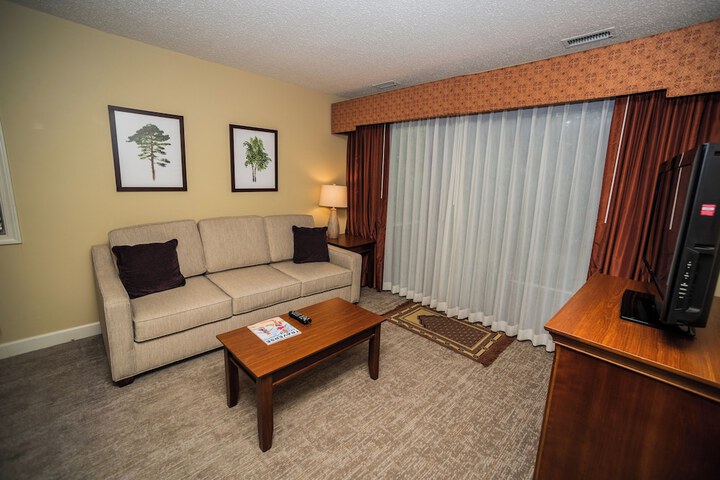 Room 35 of 84