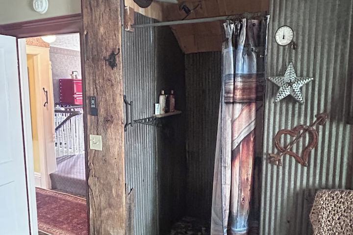 Secrets on Main Bed & Breakfast