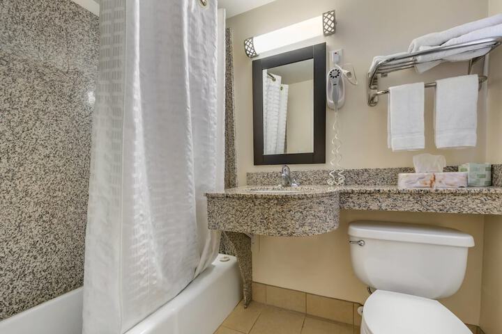 Econo Lodge Bellefonte I-99