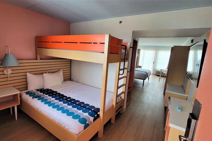 Room 59 of 87