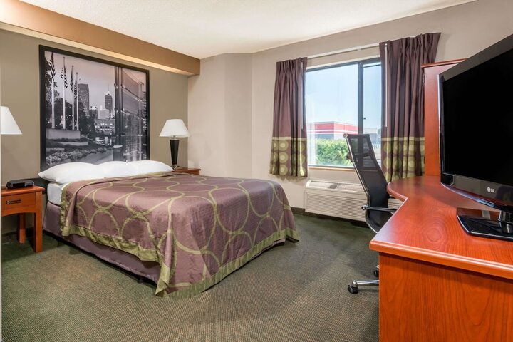 Room 6 of 21