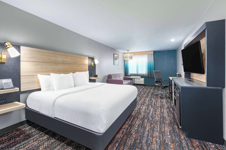 Room 21 of 72