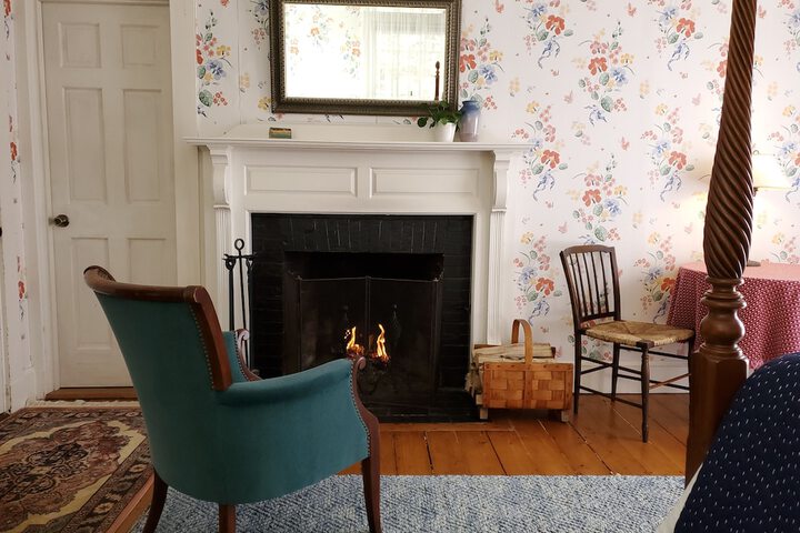 Room 83 of 91