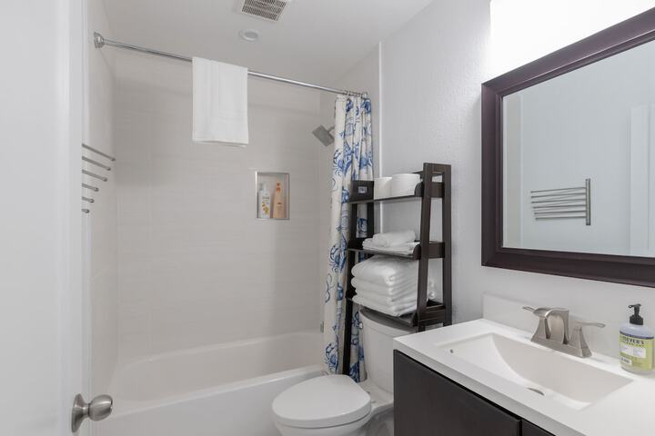 Marbella Lane Pedro Point Beach House with Hot Tub
