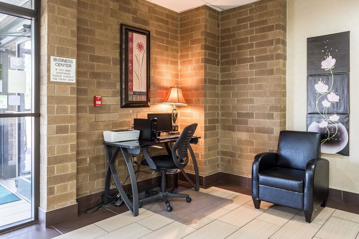 Business Center 28 of 28