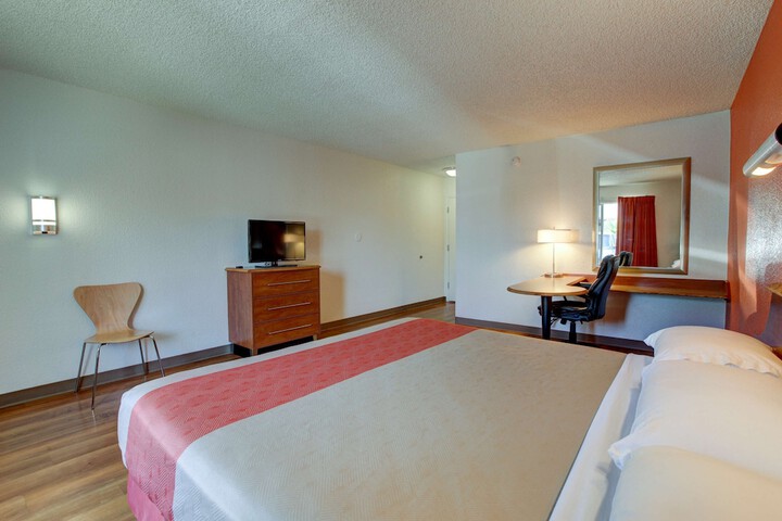 Room 15 of 23