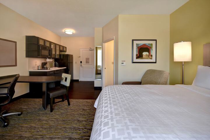Room 40 of 66