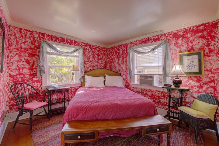 Room 38 of 156