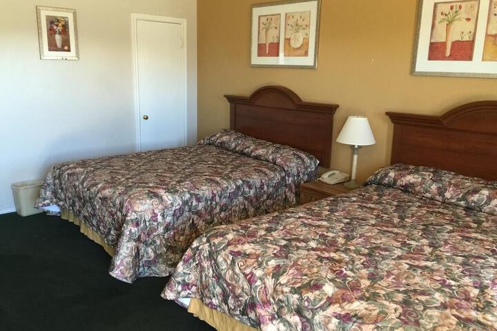 Room 11 of 33
