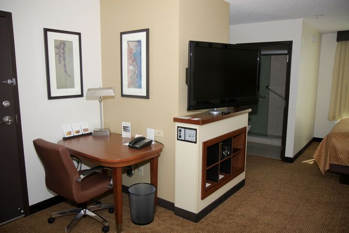 Room 11 of 35