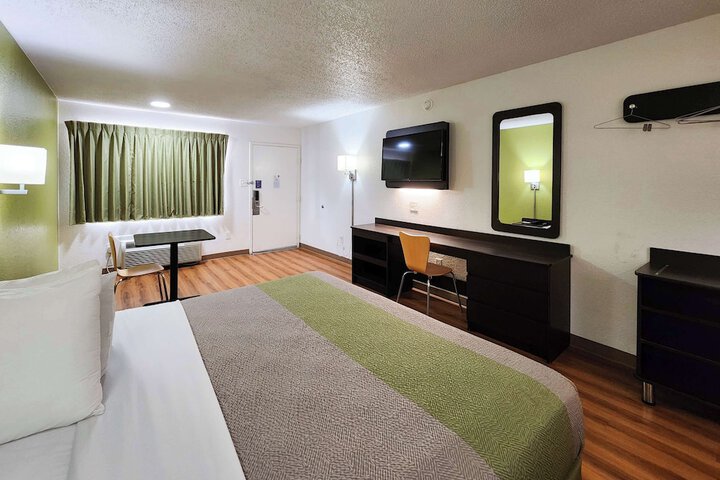 Room 26 of 50