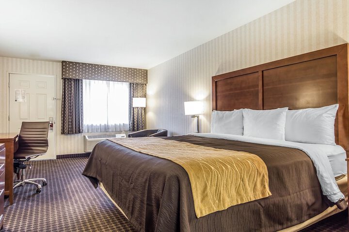 Room 5 of 26