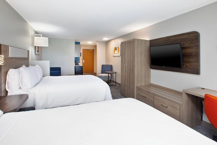 Holiday Inn Express & Suites Buffalo by IHG