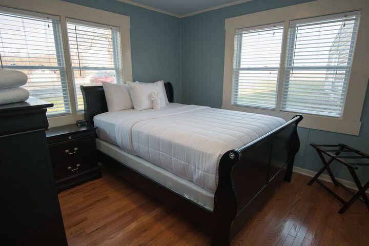 Room 44 of 119