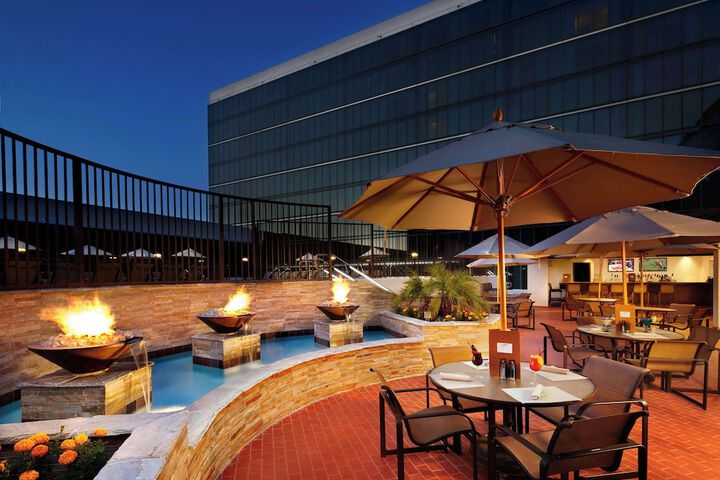 Hotel 7 of 100