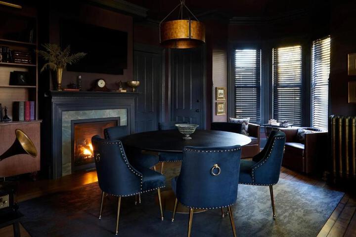 The Kent Collection - The Victorian