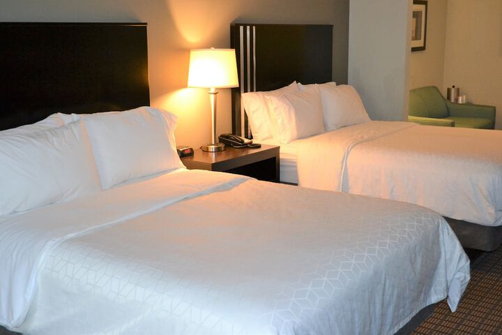 Room 18 of 29