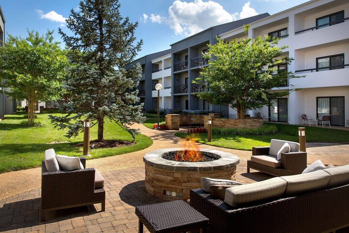 Terrace/Patio 45 of 47