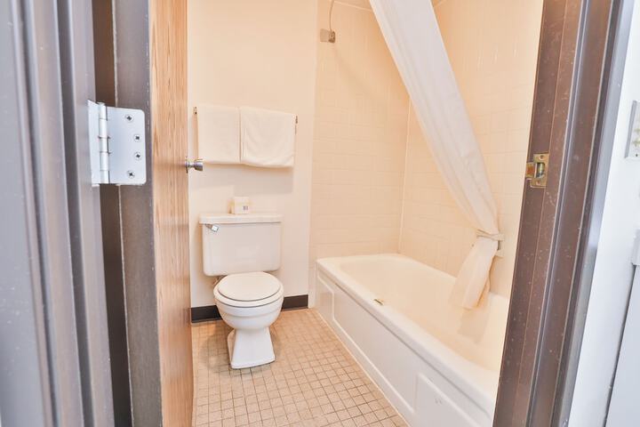 OYO Hotel Pipestone MN Canterbury Park