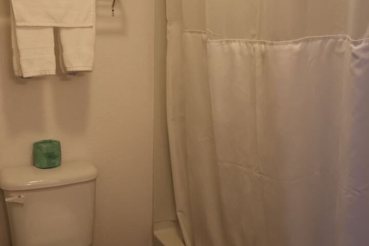 Room 16 of 47