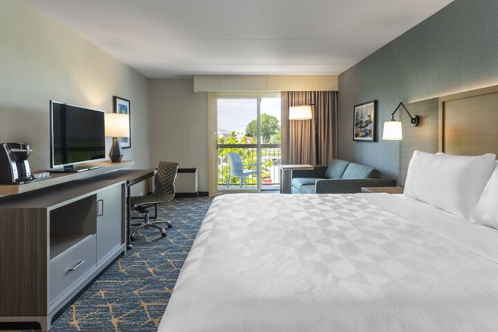 Room 80 of 135