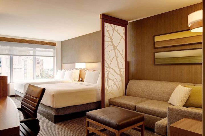 Hyatt Place Arlington / Courthouse Plaza