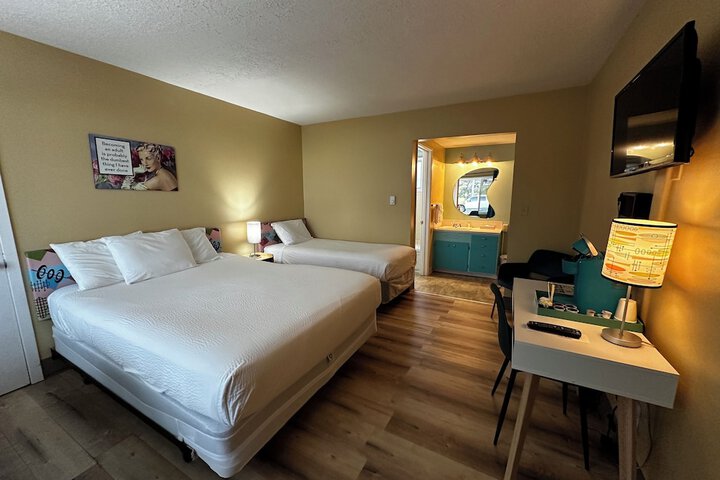Room 29 of 65