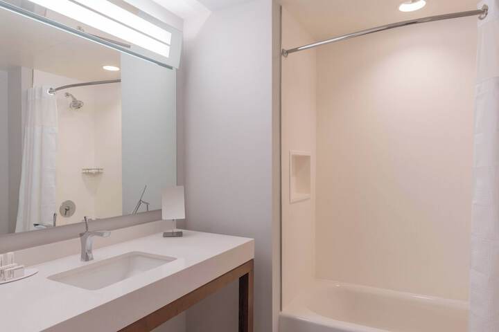Courtyard by Marriott Thousand Oaks Agoura Hills