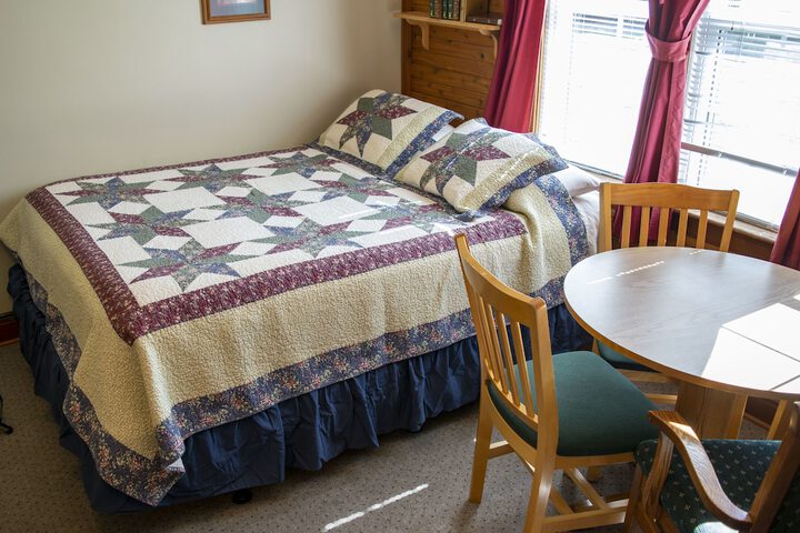 Crandell Mountain Lodge