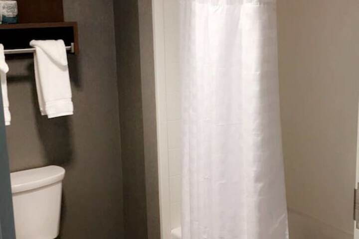 Room 17 of 35