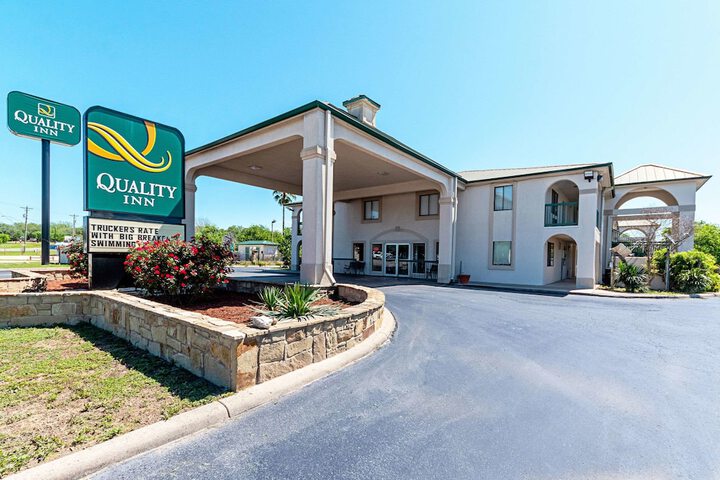 Hotel 4 of 40