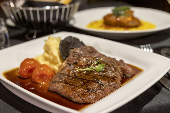 Dining 102 of 149