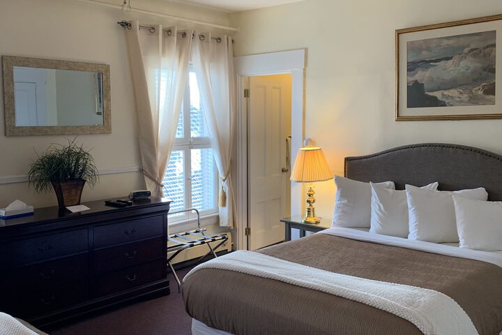 Room 43 of 71