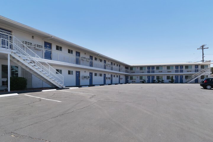 Hotel 2 of 34