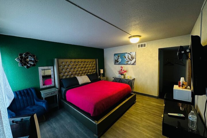 Room 77 of 77